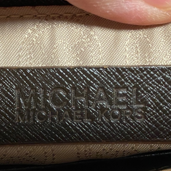 Michael Michael Kors👑Small Purse - Picture 11 of 11